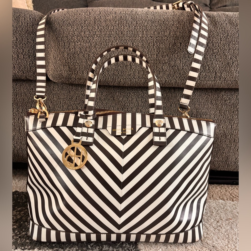 Henri Bendel Centennial Stripe Handbag excellent condition